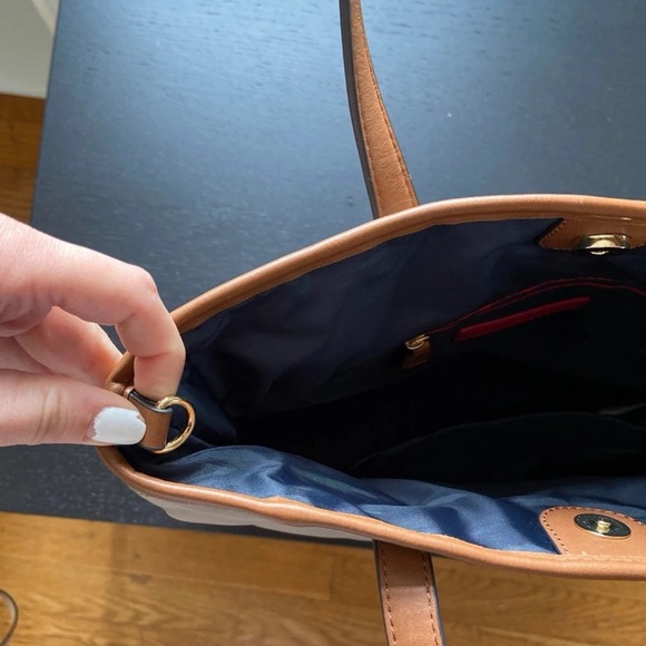 Tommy Hilfiger Quilted Nylon Tote - Picture 7 of 9